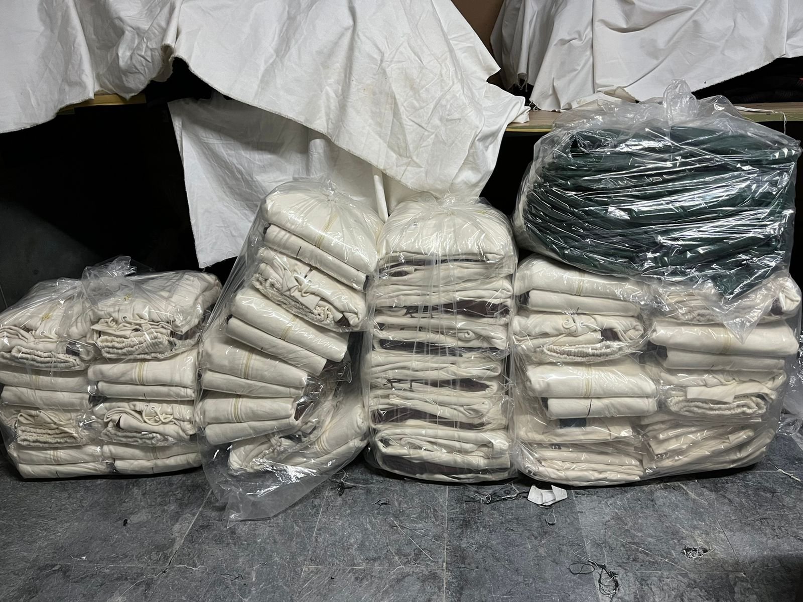 Packing & shipping